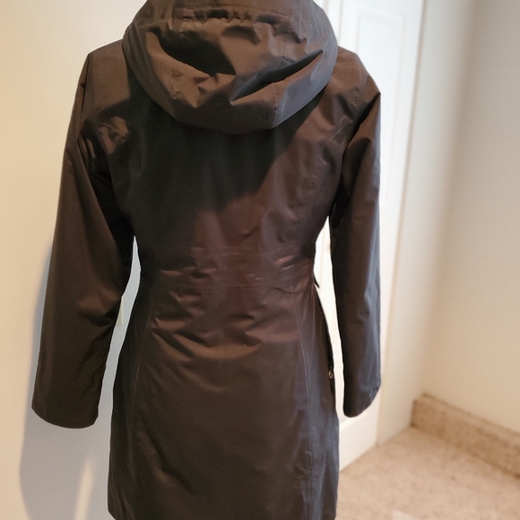 The North Face Women's 3 in 1 mid length jacket Black with Silver hardware - Picture 2 of 4